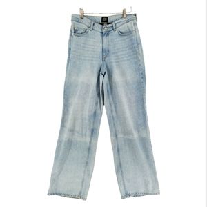BDG Dipped V Flare Size 30 Light Wash Lightly Distressed 100% Cotton